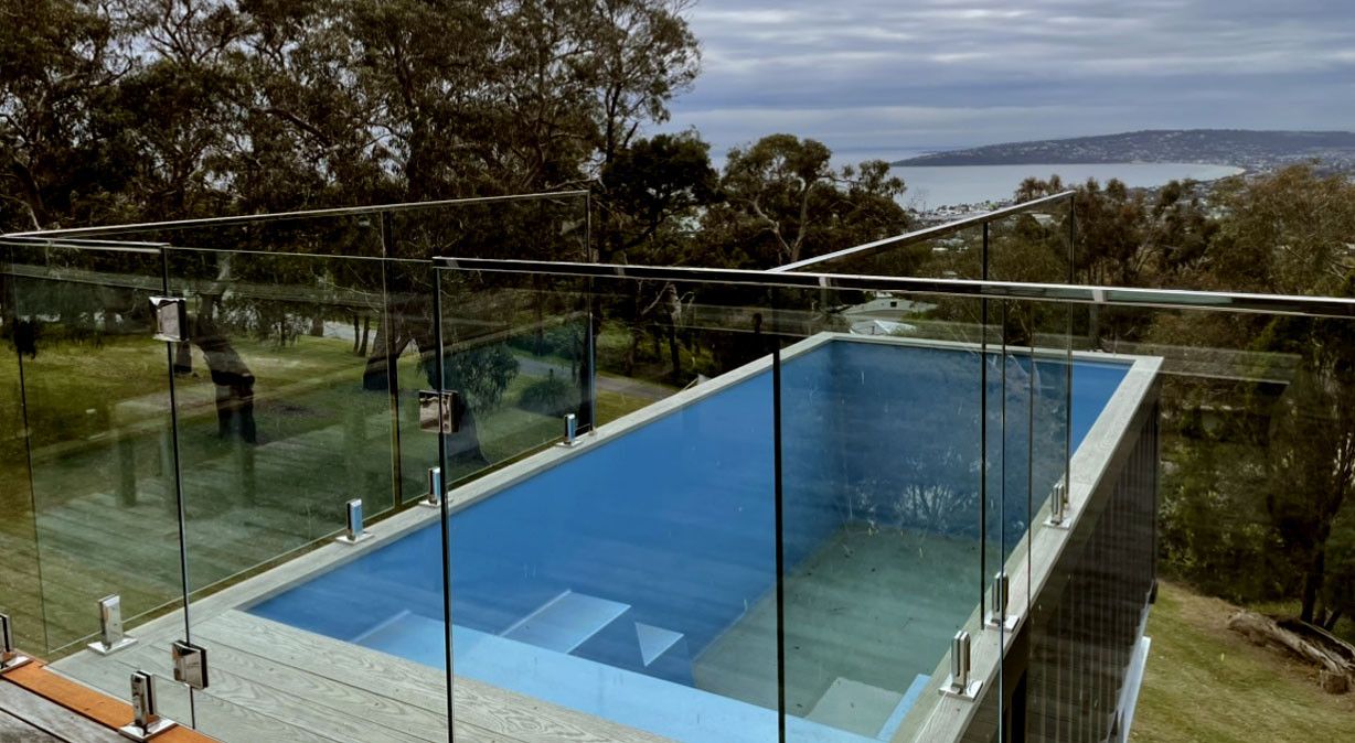 Waters Edge Glass Fencing