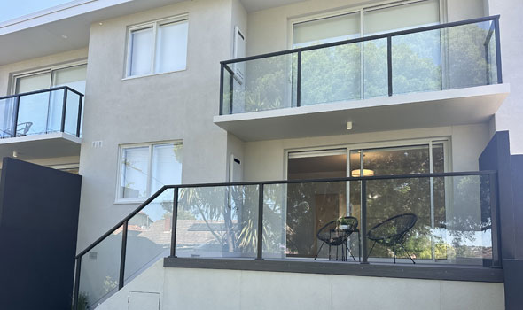 Waters Edge Glass Fencing