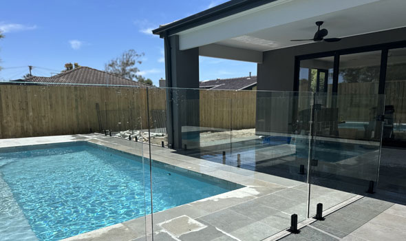 Waters Edge Glass Fencing